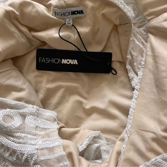 FASHIONNOVA Maxi Dress Off White Color Apliques Sequins Embellishment Size M. - Picture 7 of 7